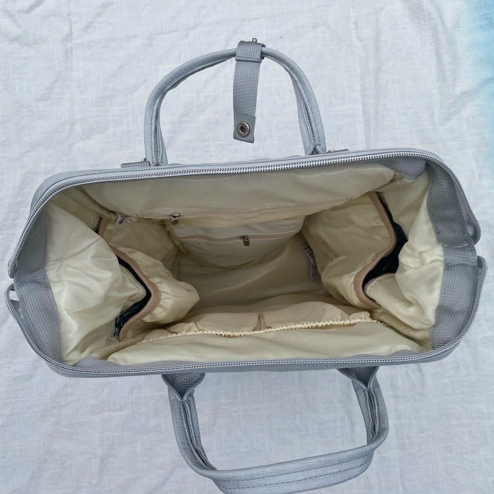 AMILLIARDI Diaper Bag Backpack in Light Grey NEW - Picture 6 of 7